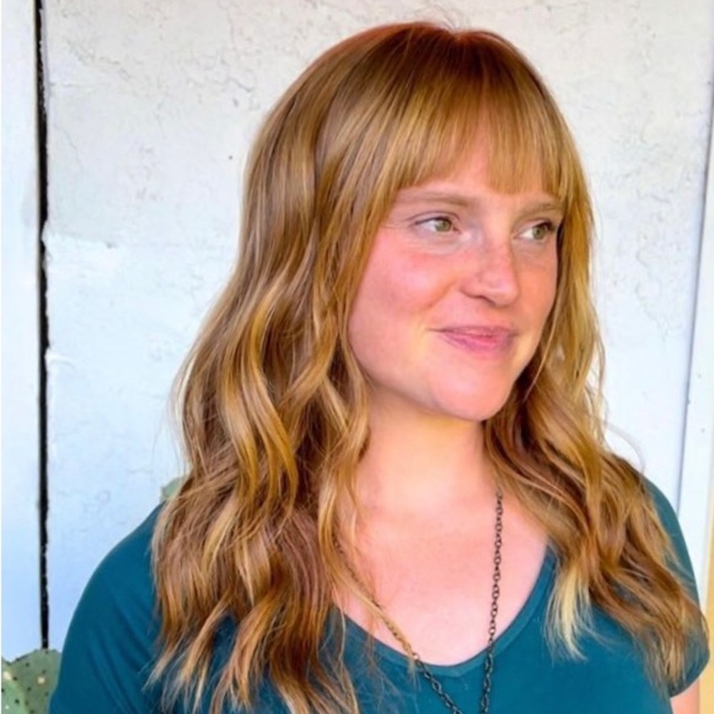 Meet your Posher, Camille